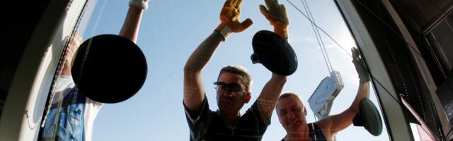 Производитель окон и дверей: борьба идет за каждый объект