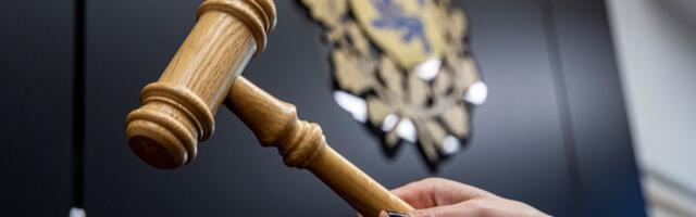Суд приговорил прокурора к условному сроку