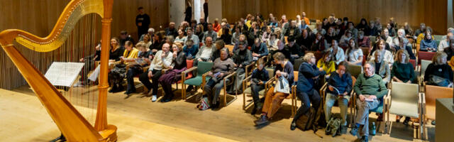 Работник архива центра Арво Пярта: это музыка, дающая чувство надежды и утешения