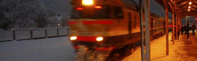 «Vivi» заставляет пассажиров мерзнуть на перронах