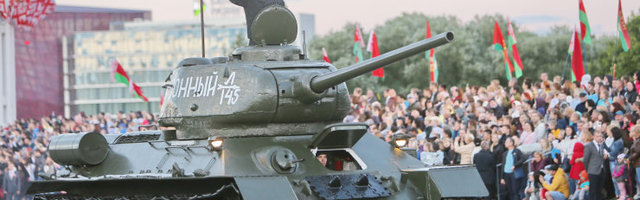 Назло Путину. Почему Беларусь не отменила парад Победы, несмотря на пандемию