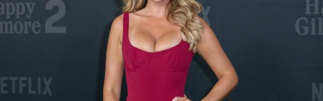 ФОТО | Самая сексуальная гольфистка мира представила откровенный календарь-2026 — доступен по разной цене