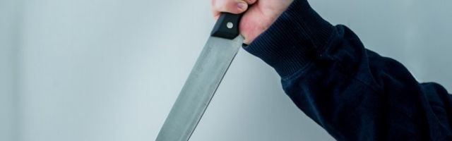 В Кохтла-Ярве найден труп мужчины с ножевыми ранениями
