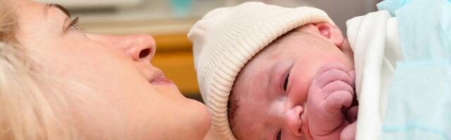 Рождаемость в Латвии за 10 месяцев сократилась на 10,1%