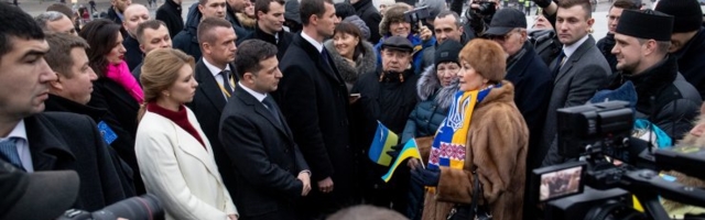 "Я такой, какой я есть". Зеленский подвел итоги года на посту президента и заявил о готовности к переговорам с Путиным