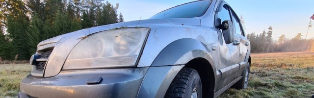 Шипованные шины не уберегли водителя внедорожника от ДТП