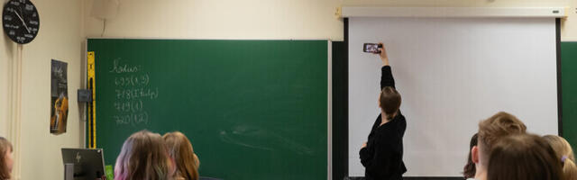 Профсоюзы: карьерная модель не означает, что части учителей можно будет платить "минималку"