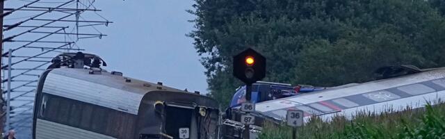 В Дании с рельсов сошел пассажирский поезд: один человек погиб, десятки ранены