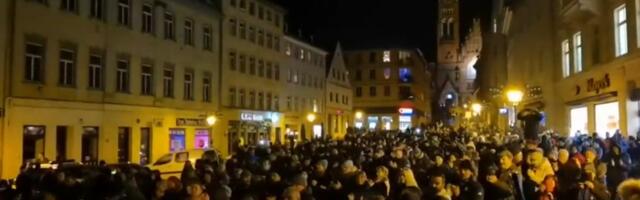 В Германии прошли массовые протесты против принудительной вакцинации и ограничений