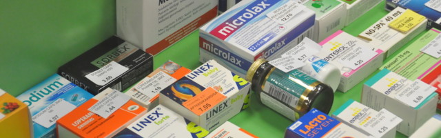 Что делать с просроченными лекарствами?