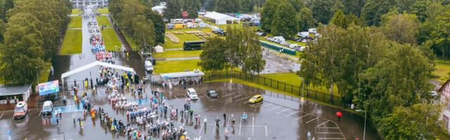 ФОТО: вид с дрона на шествие участников Праздника песни и танца