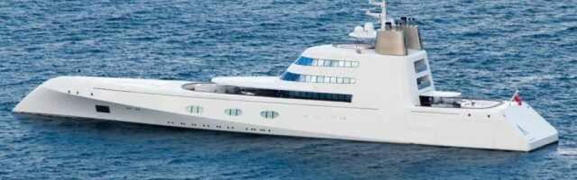 Покрылась пылью яхта за 200 млн долларов