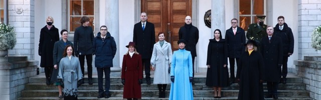 Керсти Кальюлайд утвердила в должности новое правительство
