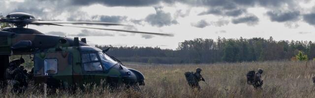 Морской десант союзников высадился на берег Кабернеэме