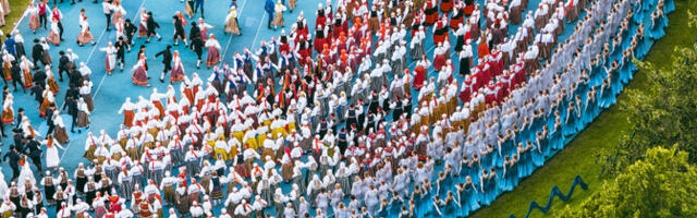 LIVE в 17:55: третье представление Праздника танца "Iseoma"