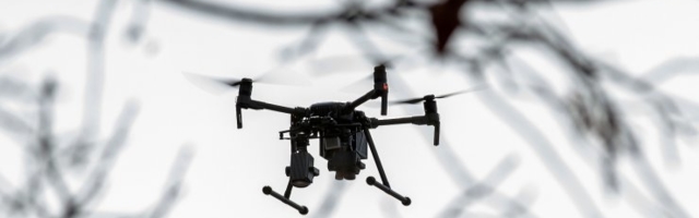 Участие армии в поисках "сбежавшего" дрона UAVFactory обошлось Латвии в 25 000 евро