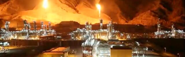 Израиль нанес удар по объектам газового месторождения "Южный Парс"