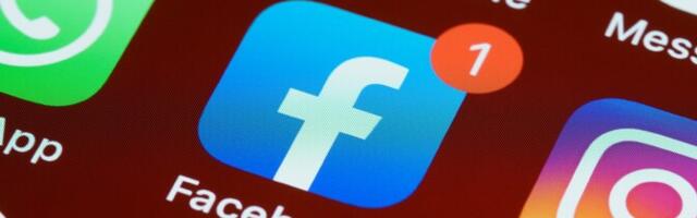 От супергероев до мотоциклов: как политики используют соцсети в предвыборной гонке