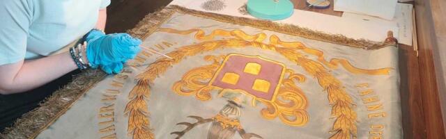 Нарвский музей открывает выставку «Символы на грани/це»