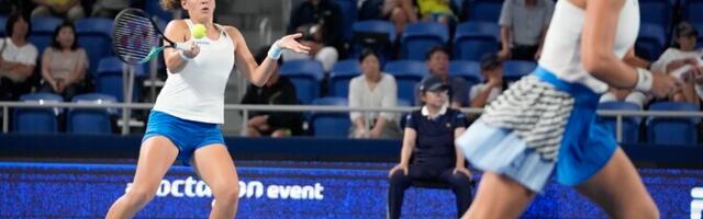 Ингрид Неэль проиграла в первом круге парного разряда Australian Open