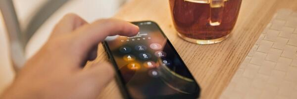 На прошлой неделе мошенники выманили у жителей Латвии особо крупную сумму