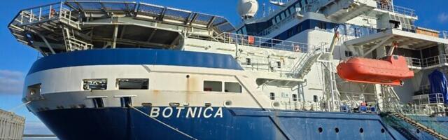 Капитан ледокола Botnica о ледовой обстановке: самое сложное время еще впереди