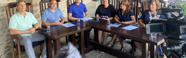 Катри Райк отказалась от предложения центристов и создает избирательный союз