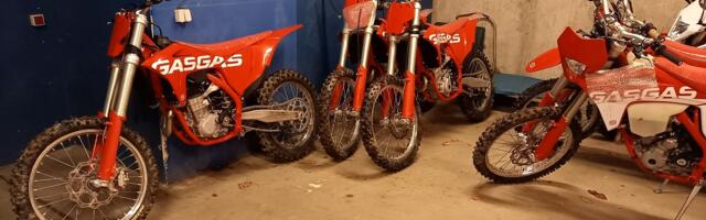 Полиция обнаружила в Таллиннском порту 11 украденных в Финляндии мотоциклов