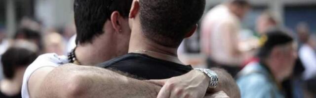 Немецкий кардинал разрешил священникам в своей архиепархии благословлять гомосексуальные пары