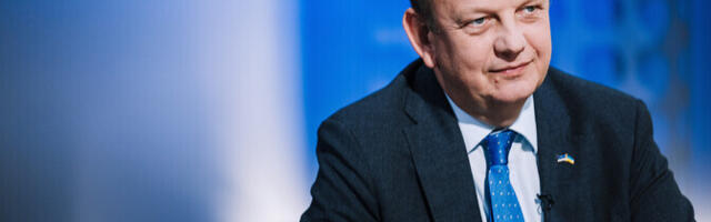 Директор бюро МИД по Украине: солдат на фронте не может позволить политике влиять на себя