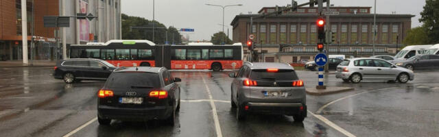 Сегодня вечером будет тестироваться работа светофора на перекрёстке улиц Рийа и Туру