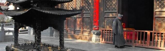 Настоятель китайского монастыря Шаолинь подозревается в растратах и аморальном образе жизни