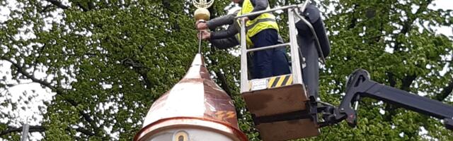 ПАМЯТЬ О ПОДВИГЕ БЕЛОМ ⟩ В Копли на куполе Георгиевской часовни установлен крест