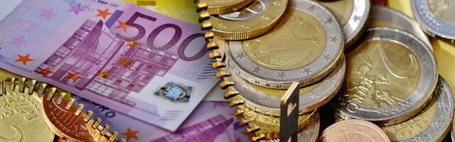 Депутаты 19 государств призывают конфисковать активы Центробанка РФ на миллиарды евро