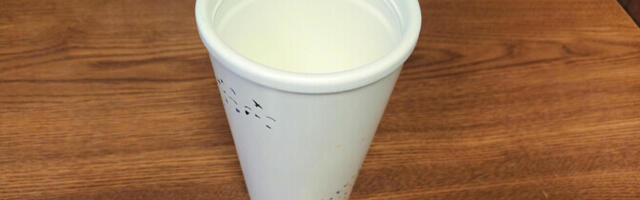 Жители Нымме еще не привыкли к многоразовым стаканчикам для чая