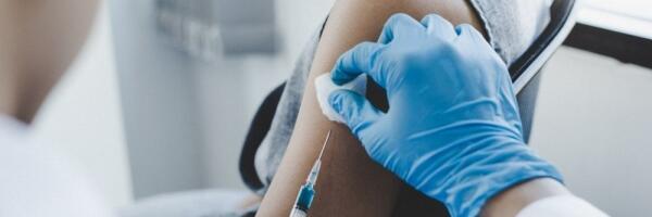 Более широкому кругу жителей обеспечено получение вакцины против вызывающей рак вирусной инфекции