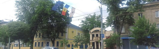 Часть Молдовы осталась без света из-за сбоя в энергосистеме Украины