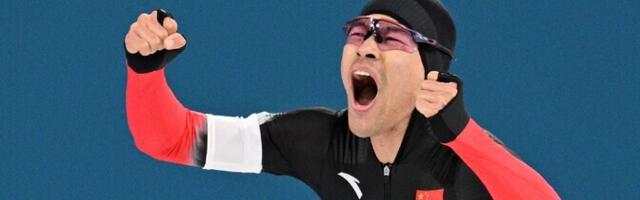 ОИ-2026: китайский конькобежец Чжунъянь завоевал золото на дистанции 1500 метров, Лийв – 27-й