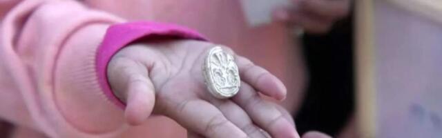 Израильский ребенок нашел древний амулет возрастом 3800 лет
