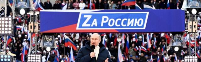 Путин цитировал Библию, Симоньян просила Россию-матушку защитить детей. Репортаж с концерта в поддержку Крыма и войны в ”Лужниках”