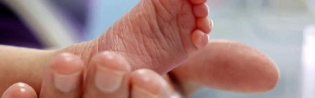 Sky News: в Британии появились восемь детей с ДНК трех человек