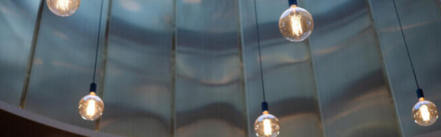 Недельная биржевая цена на электричество опустилась ниже 7 центов за киловатт-час