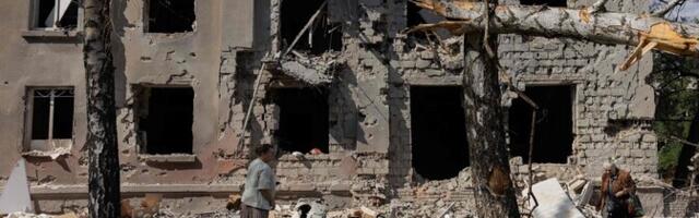 1301-й день войны: Украина атаковала НПЗ в российском Саратове