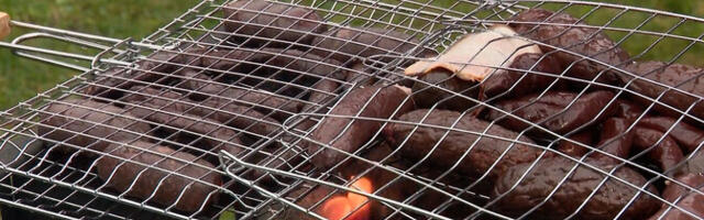 Дегустация кровяных колбасок: классика и новинки на углях