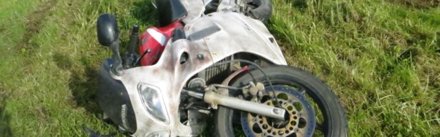 В Таллинне столкнулись мотоцикл и грузовик: мотоциклист в больнице