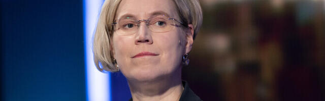 Канцлер права также усмотрела в языковых требованиях к призывникам противоречие с Конституцией