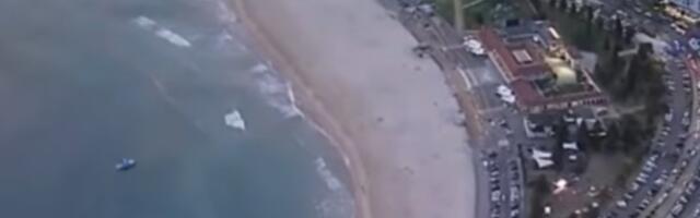 ВИДЕО | В Сиднее открыли стрельбу на пляже, где праздновали Хануку. Погибли девять человек