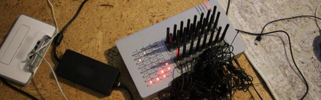 Полиция задержала граждан Латвии, которые установили в Эстонии SIM-бокс для мошеннических звонков