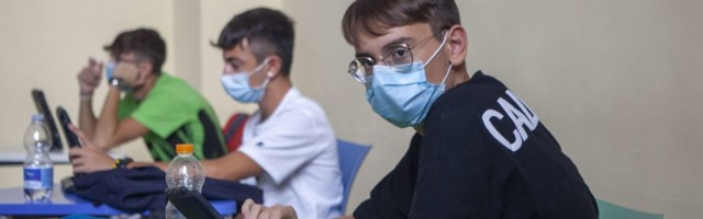 Россиянка, живущая в Италии, рассказала об ужасных и нечеловеческих мерах против коронавируса в школах