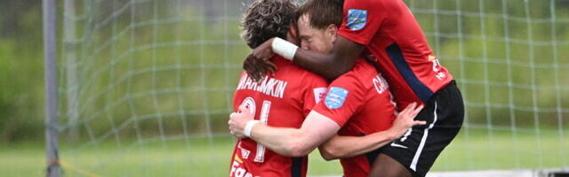 ФОТО: нарвский "Транс" одержал волевую победу над "Курессааре"